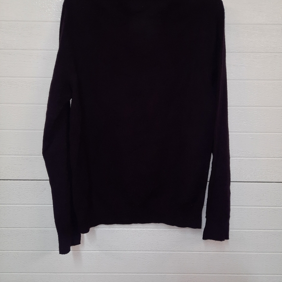 Bloomingdale's Men's Dark Purple Cashmere Crewneck Sweater - Picture 4 of 6